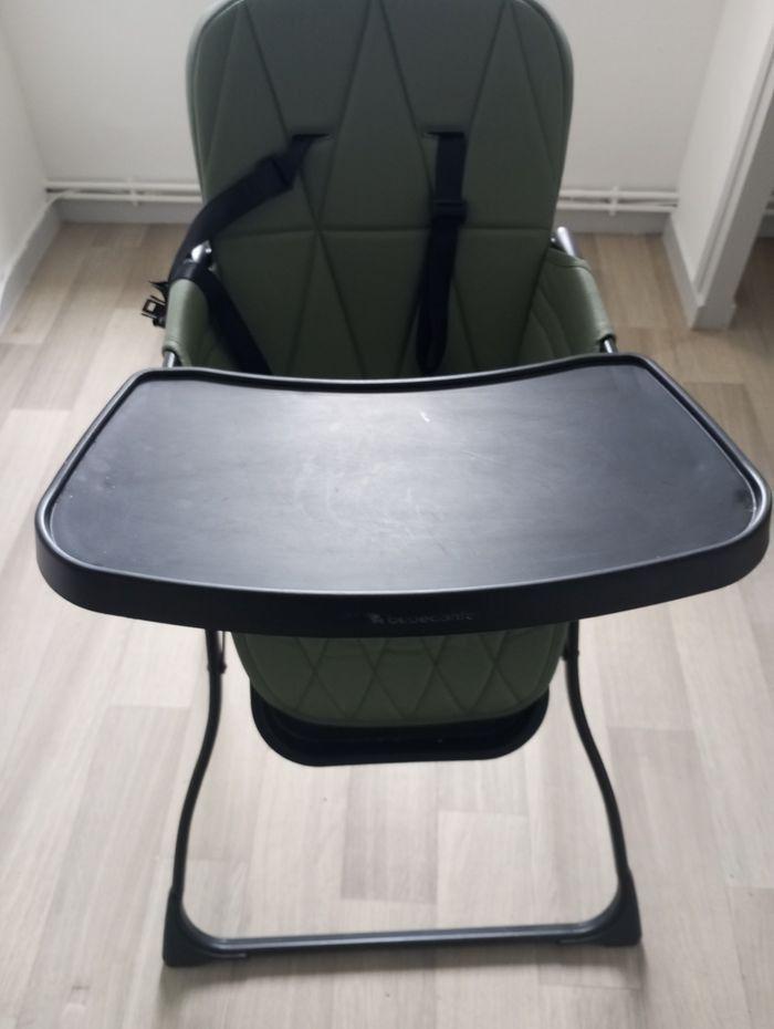 Chaise haute bébé neuve 🇨🇵 mixte. Noir et verte . Marque : Bébé confort. - photo numéro 3