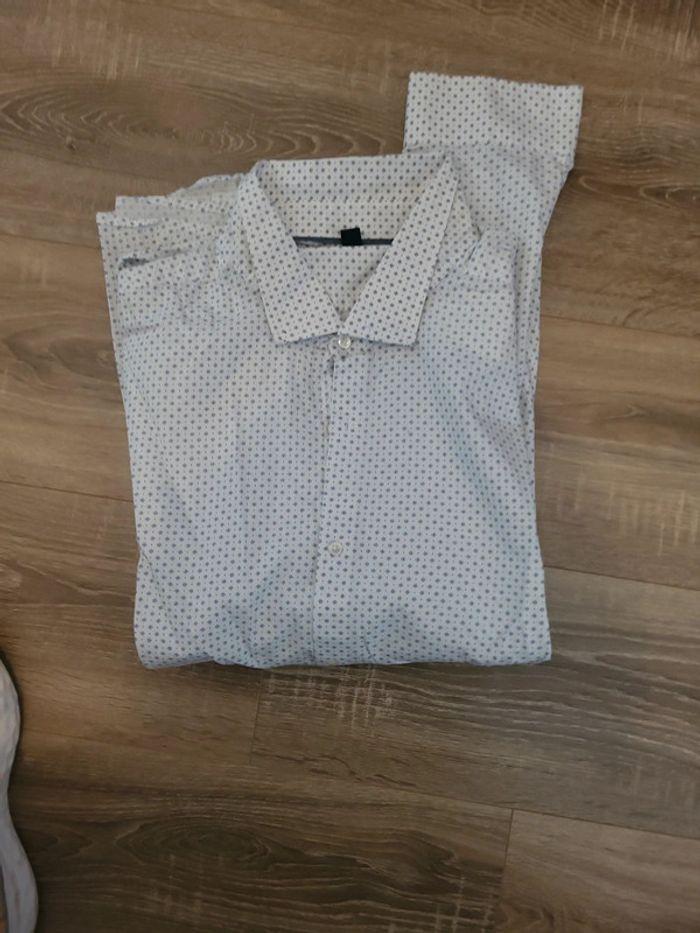 Chemise blanche et bleue xxl - photo numéro 1