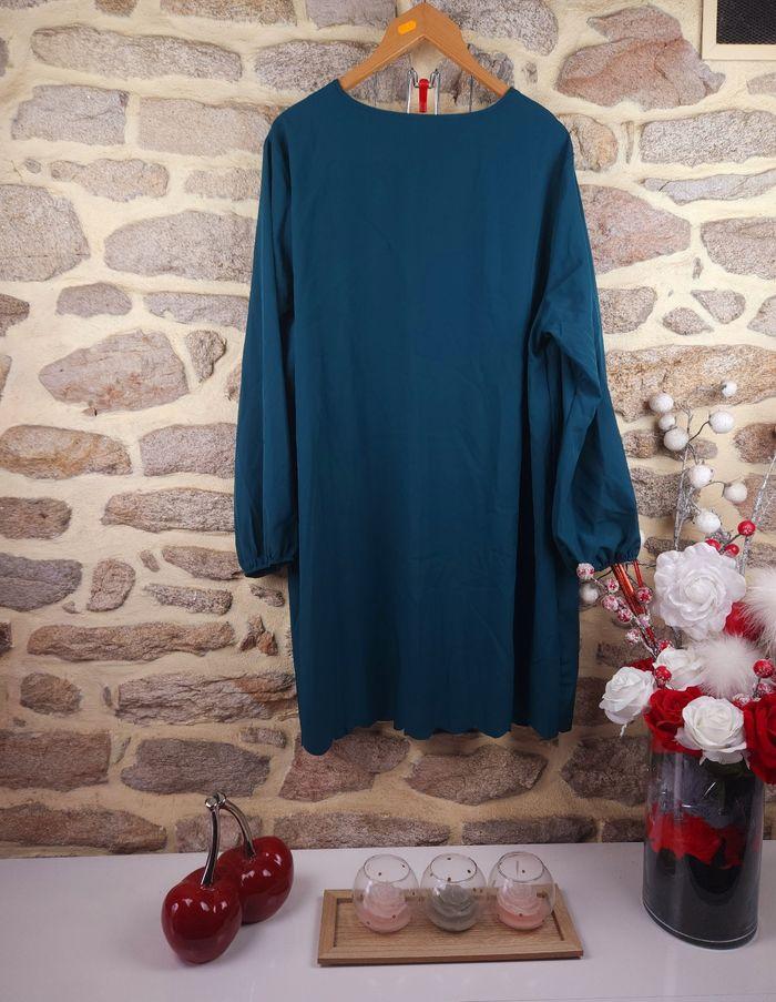 Robe festonnée manches bouffantes bleue vert émeraude Femme taille 54 marque Boohoo 🍬 - photo numéro 3