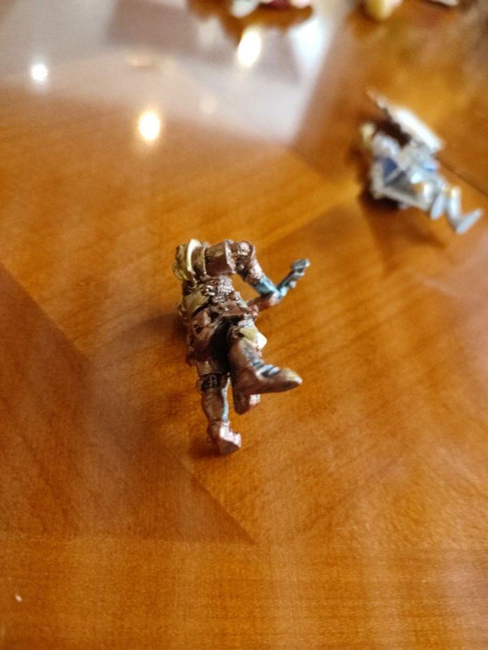 Chevalier donjon arbalète cuivré miniature mini figurine armure Warhammer guerrier - photo numéro 8