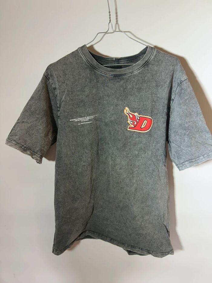 Teeshirt oversize gris motif au dos - photo numéro 1