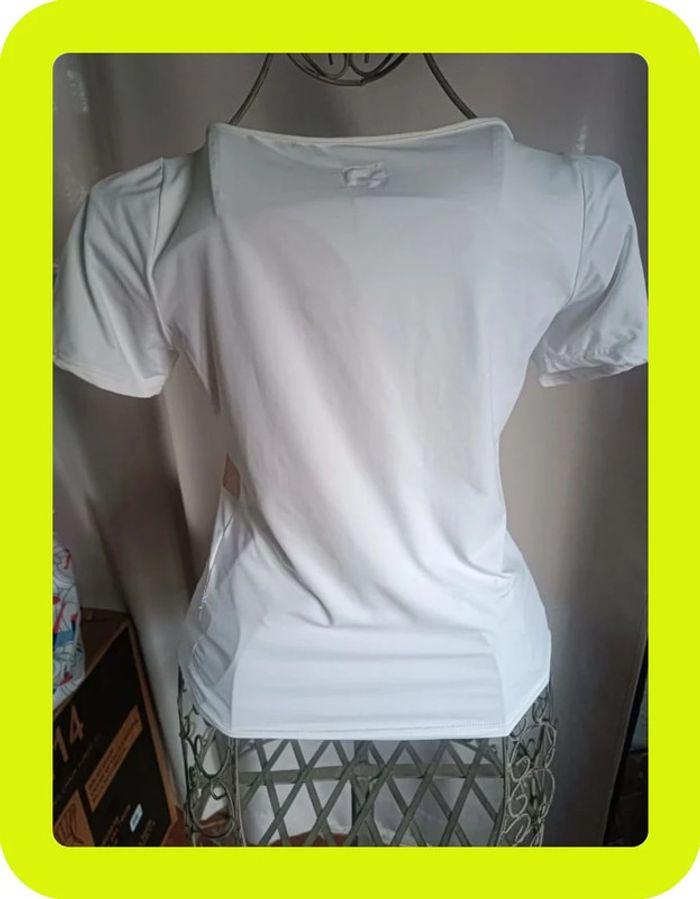 Tee shirt sport taille M - photo numéro 3