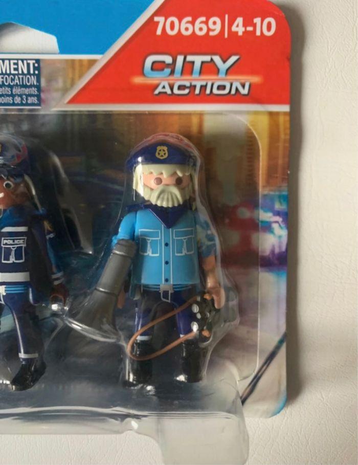 3 personnages police playmobil city action - photo numéro 2