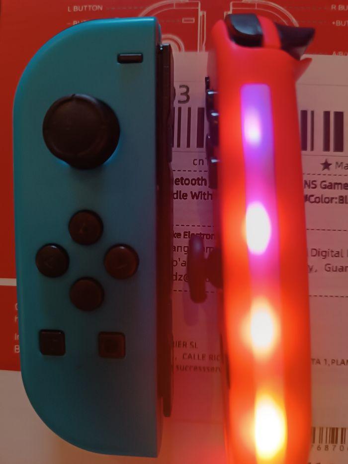 Joycon Switch bleu/rouge - photo numéro 4