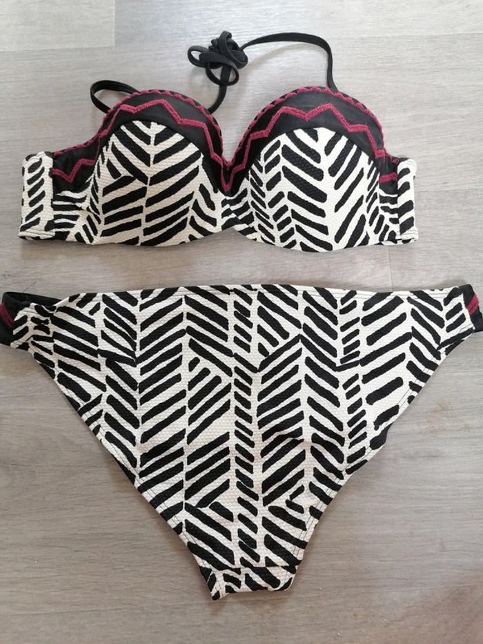 Ensemble maillot de bain 2 pièces - photo numéro 2