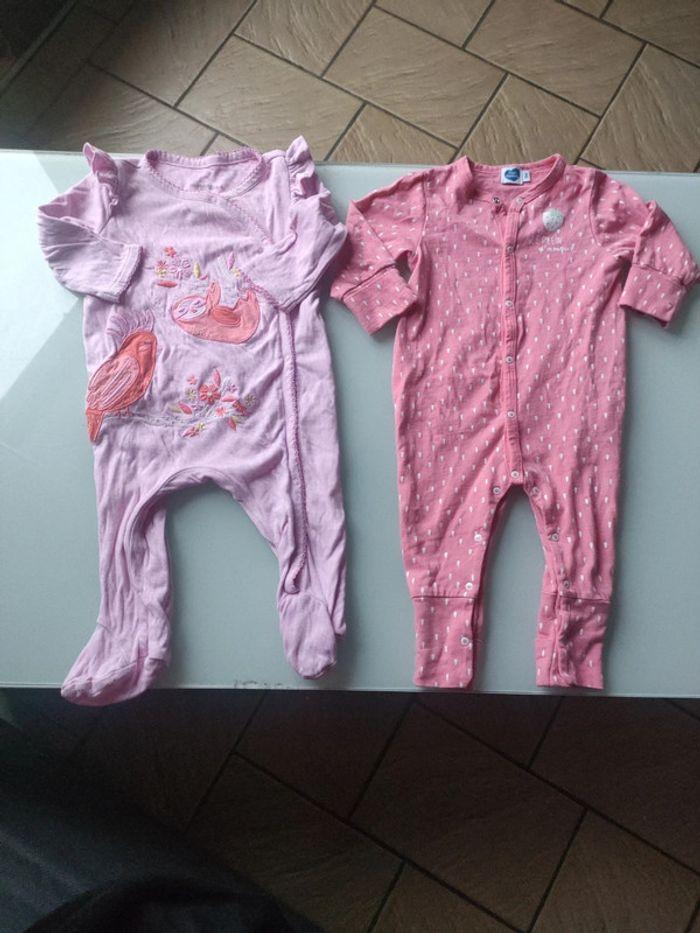 Lot de 2 pyjama bébé fille 9 mois - photo numéro 1