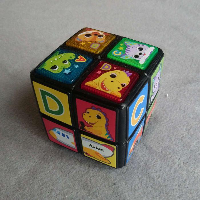 Rubiks Cube pour bébé VTech : Tourni Cube - photo numéro 1