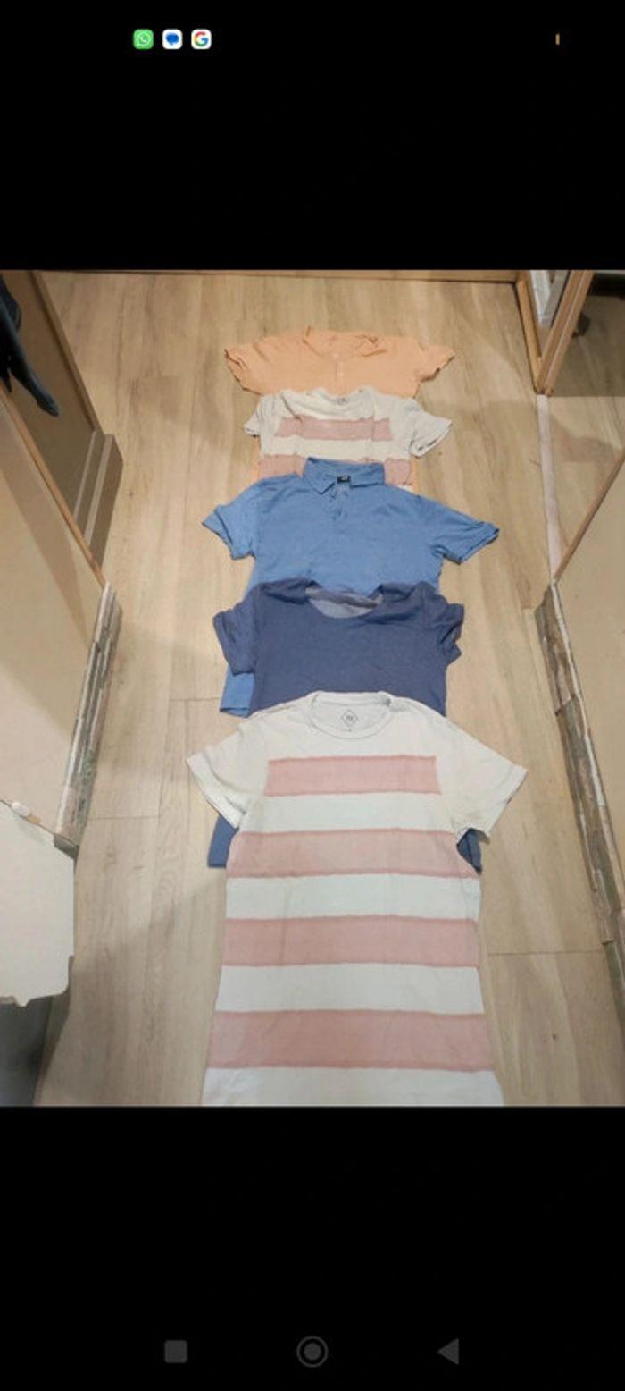 Lot de 4 t-shirts et un polo taille s - photo numéro 1