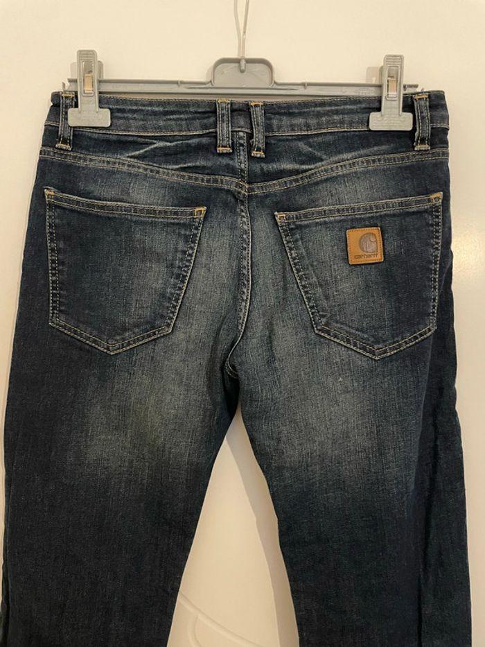 Jean bleu foncé effet délavé taille normal coupe droit carhatt taille W26 L32 soit taille 36 - photo numéro 5