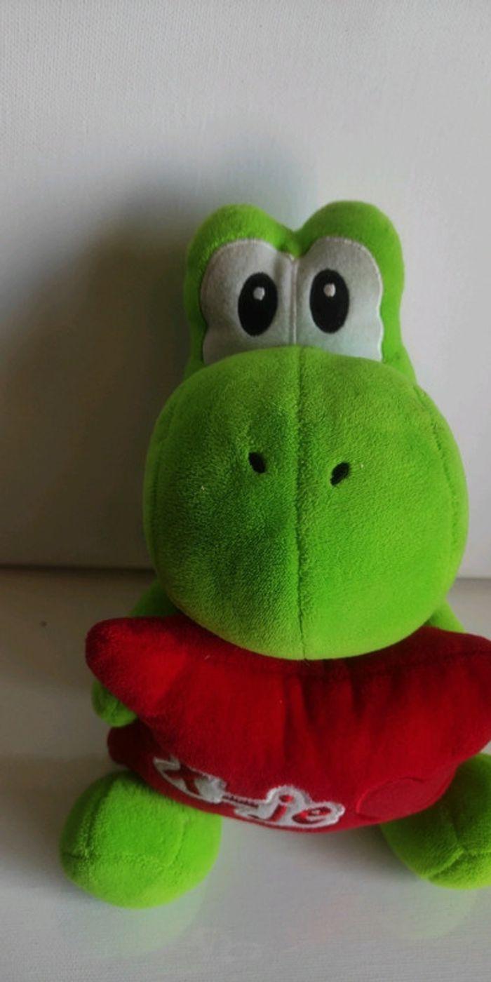 Peluche Yoshi de super Mario de nintendo avec cousin rouge - photo numéro 3