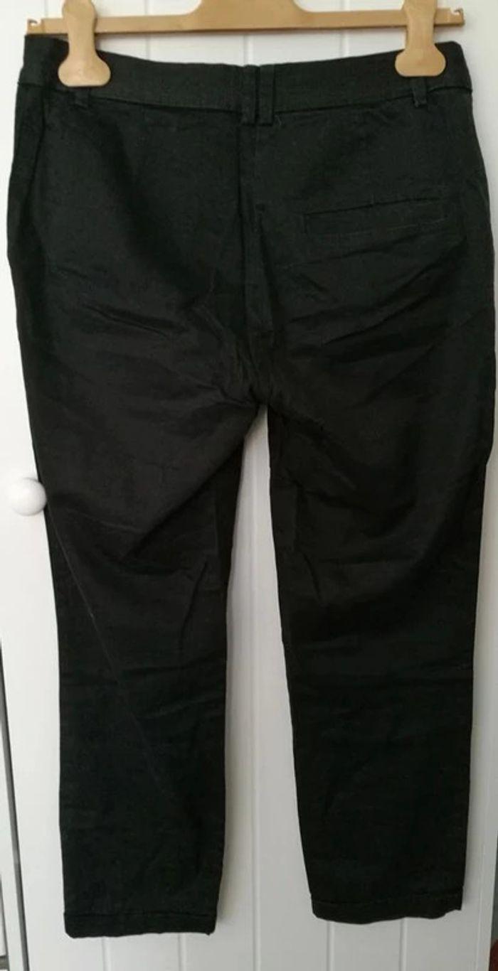 Pantalon noir 3/4 - photo numéro 2