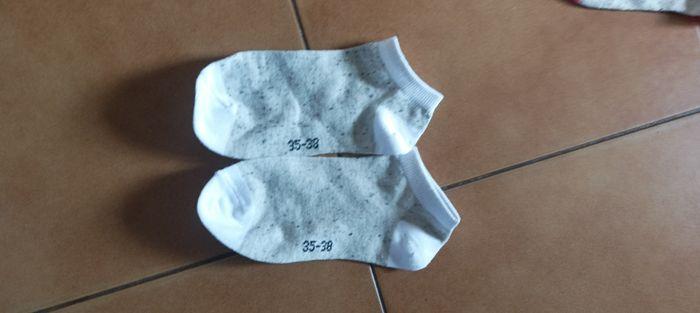 Petites chaussettes taille 35 38 - photo numéro 3