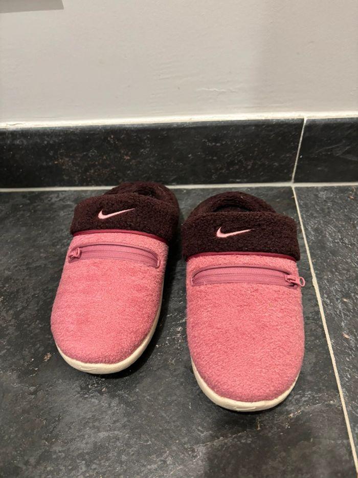 Chaussons Nike - photo numéro 2