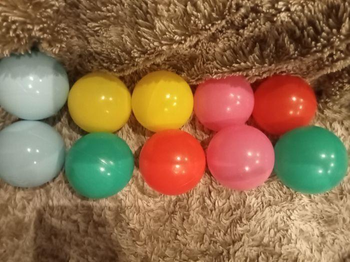 Lot de 10 balles  pour bain et piscine à 1€