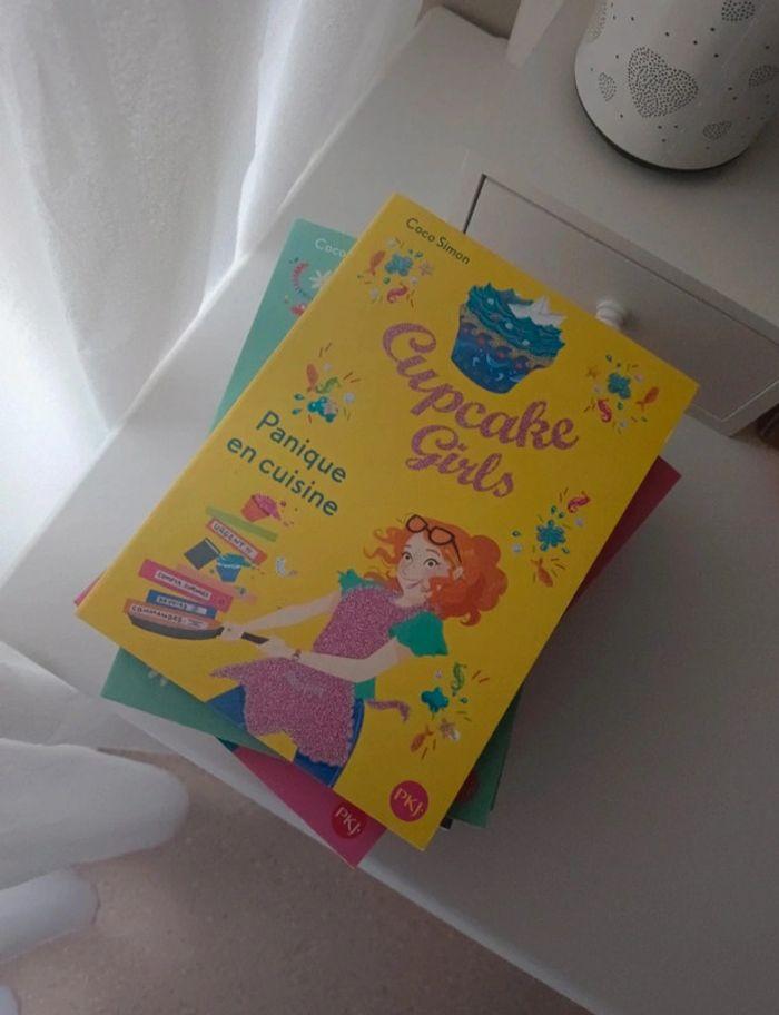 Lot livres Cupcake Girl - photo numéro 10