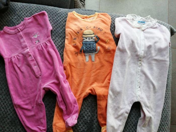 Lot de 7 pyjamas 12 mois - photo numéro 2