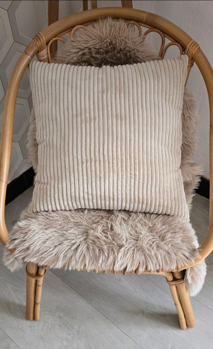 Lot de 2 Housses de coussin 40x40 cm velours côtelé beige crème canapé, fauteuil, lit, coussin, deco - photo numéro 1