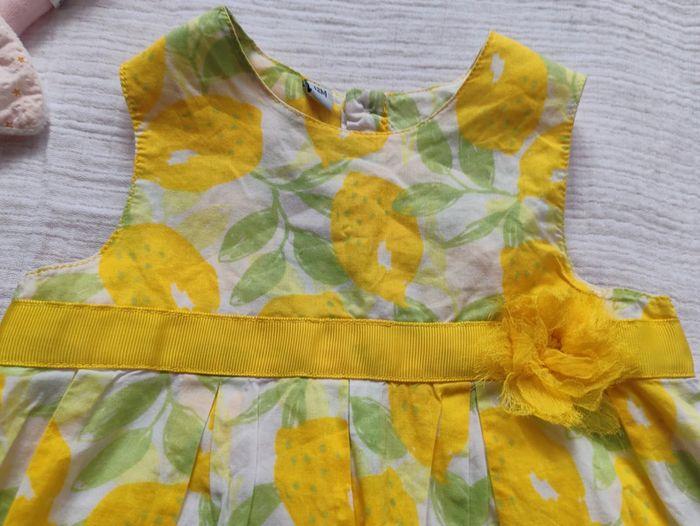 Robe d'été 🍋 12 mois - photo numéro 3