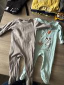 Lot de 2 pyjama taille 12 mois