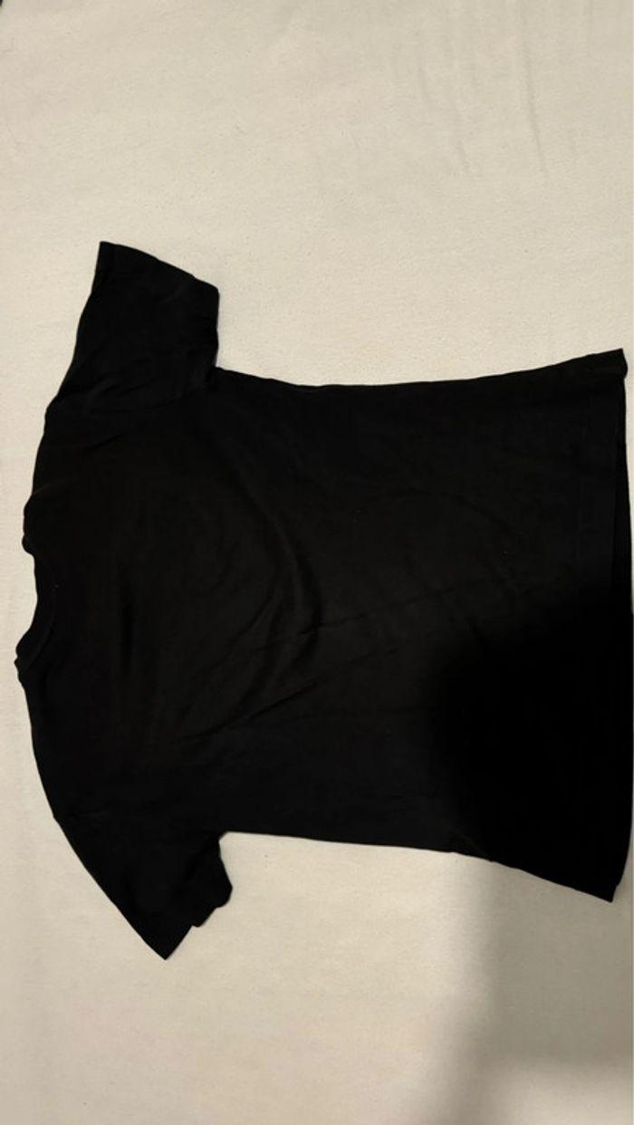 T-shirt noir - photo numéro 2