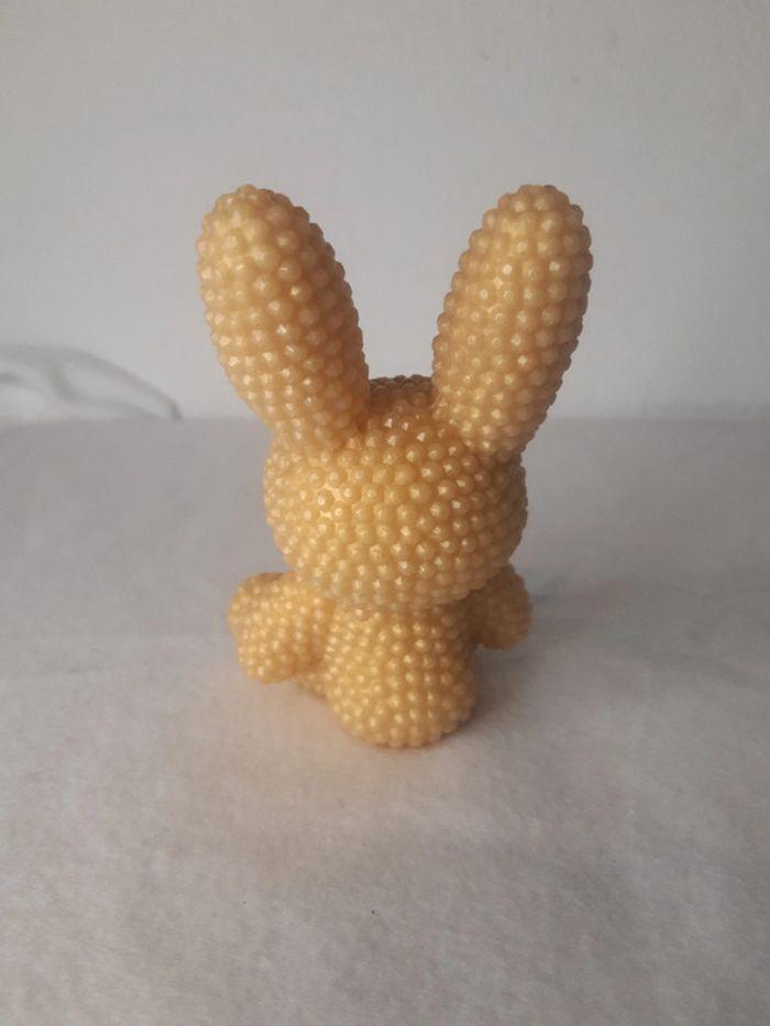 Figurine à poser lapin 3d en perles de résine dorée - photo numéro 6