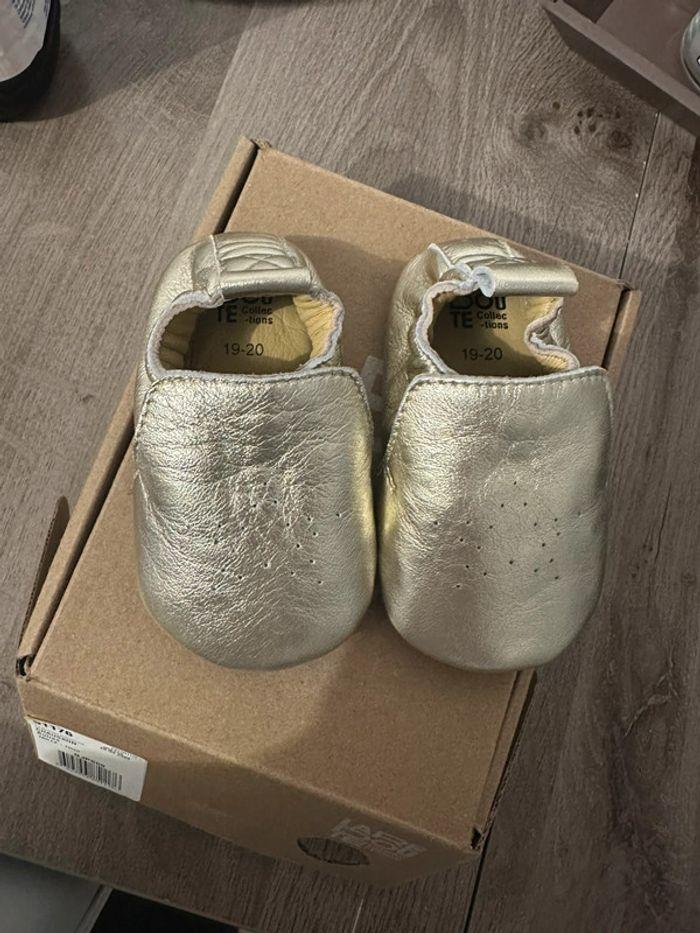 Chaussons souples bébé 19/20 - photo numéro 1