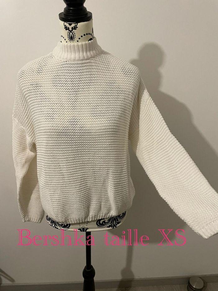 Pull oversize à manches longues blanc grosse maille col montant bershka taille XS - photo numéro 1