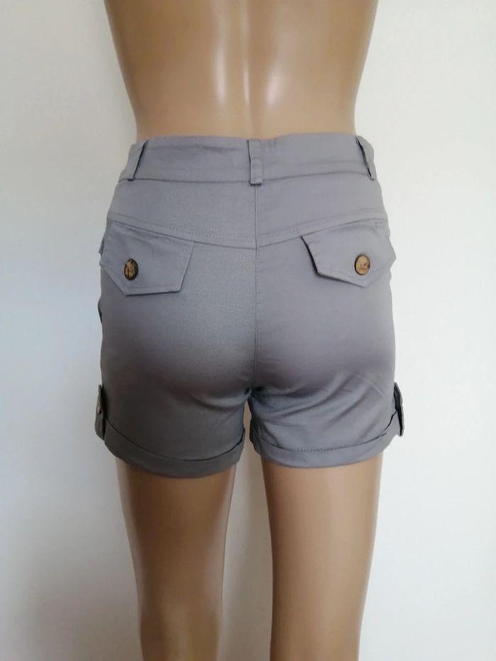 Short neuf taille S mais taille petit pour une taille 34 voir mensurations - photo numéro 5