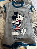 Combinaison Disneyland Paris Mickey bébé taille 6 mois neuf