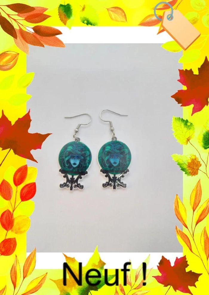 Paire de boucles d oreilles Phantom Manor Mme Leota Halloween - photo numéro 1