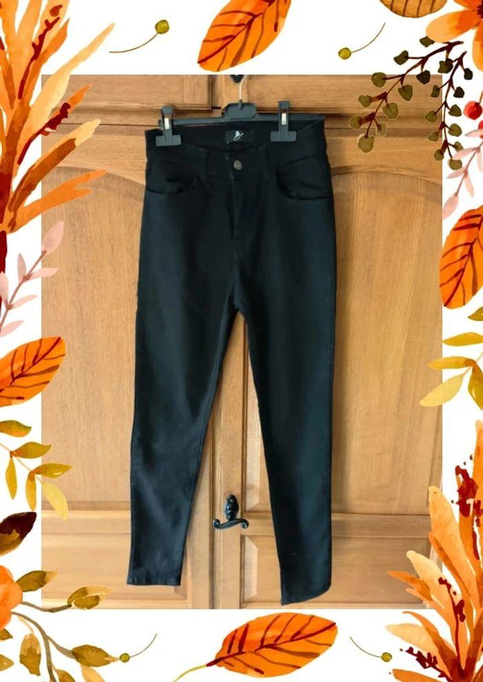 Pantalon jeans slim noir 34/36 neuf - photo numéro 1