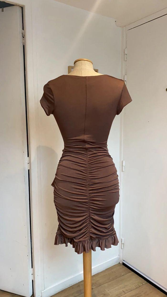 Robe sexy I am Gia taille XS avec lien moulante marron - photo numéro 6