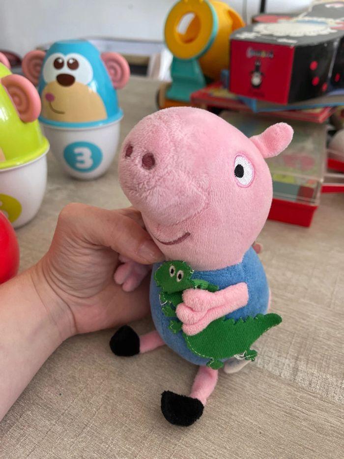 Peluche george peppa pig - photo numéro 1