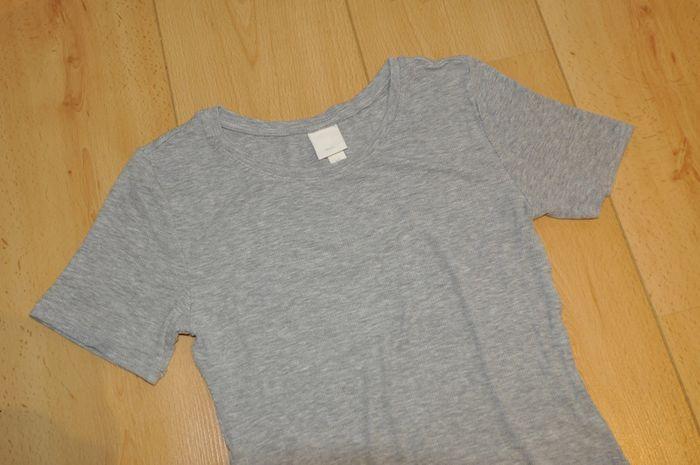 H&M body gris manches courtes t.S - photo numéro 7