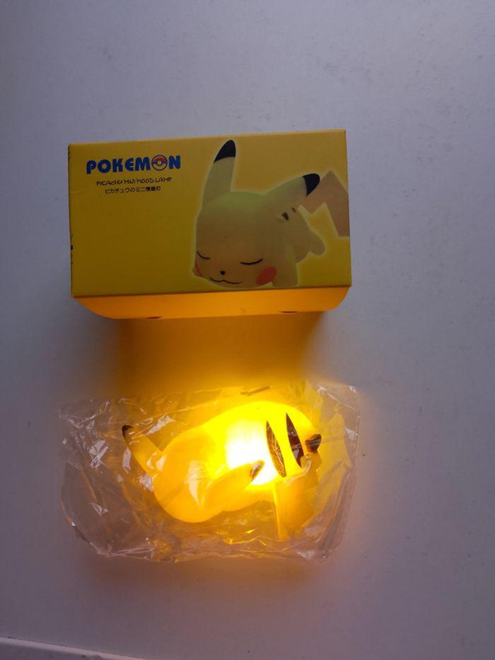 veilleuse pokémon pikachu - photo numéro 3