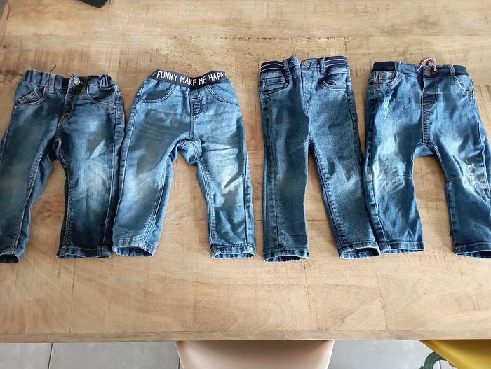 Lot jeans garçon 18 mois - photo numéro 1