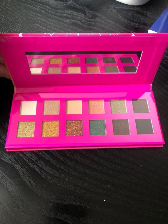 Palette maquillage - photo numéro 2