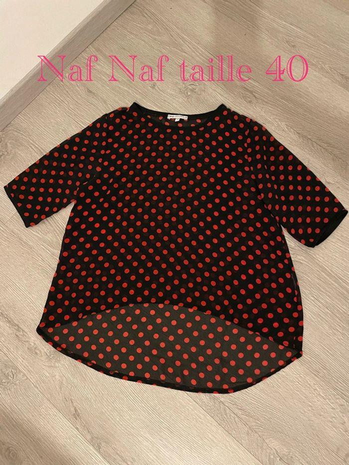 Blouse à manches courtes en voile noir pois rouge col rond Naf Naf taille 40 - photo numéro 1