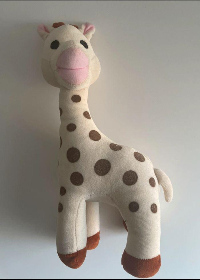 Peluche Sophie la girafe - photo numéro 1