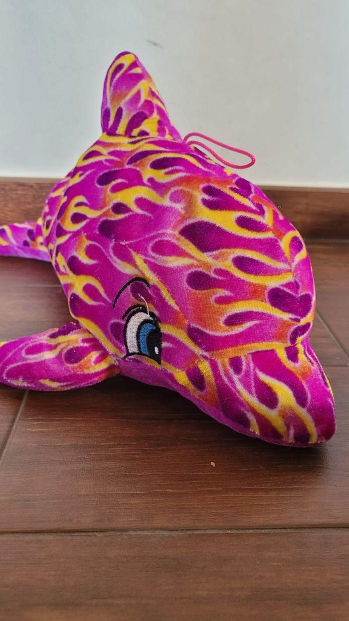 Peluche dauphin flamme violet - photo numéro 2