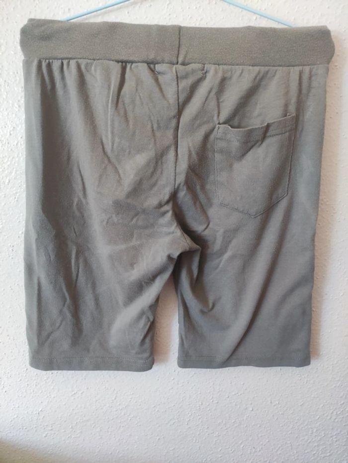 Short taille 10 ans - photo numéro 3