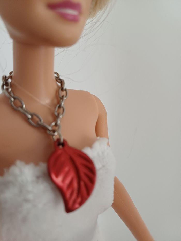 Collier feuille rouge,pour  Barbie ou similaire - photo numéro 4