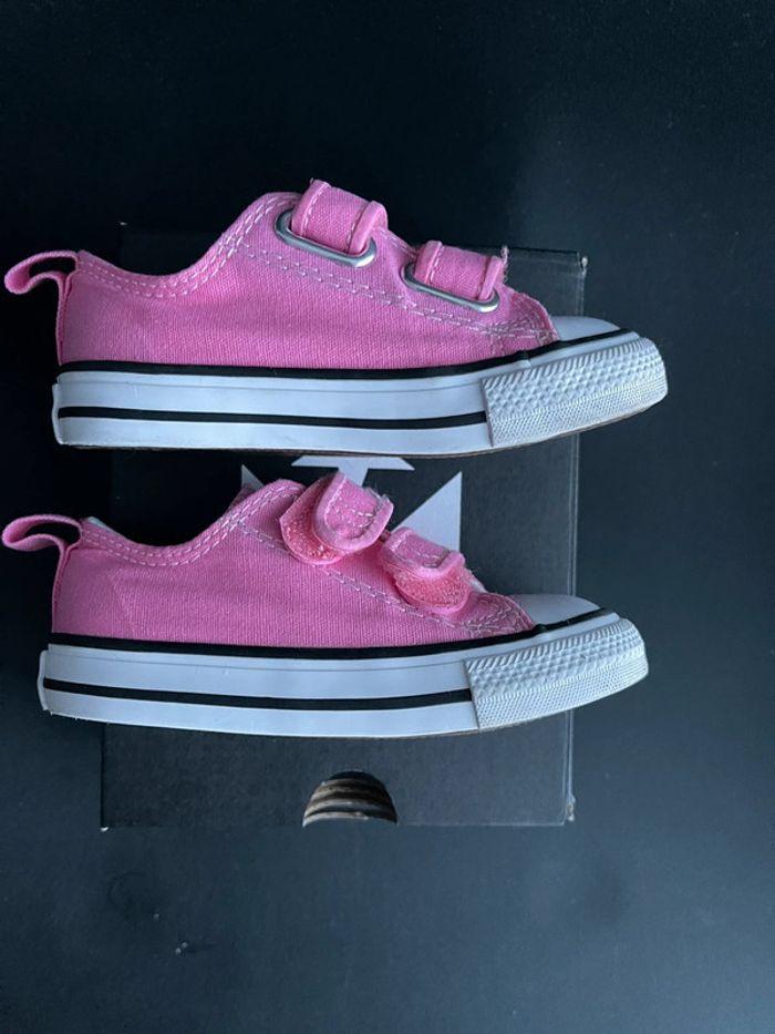 Converse rose à scratch taille 22 - photo numéro 4