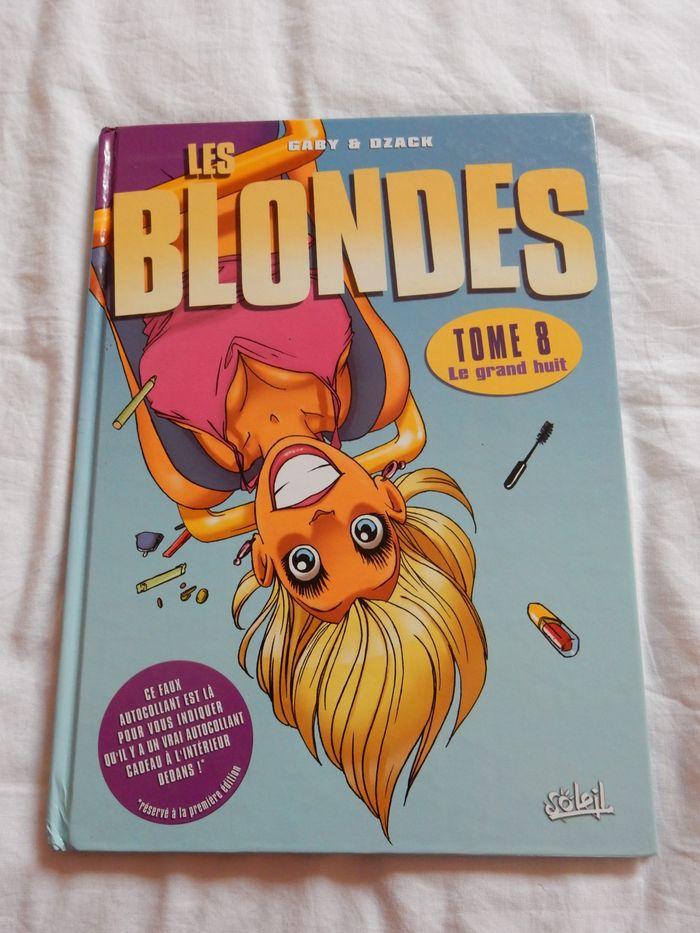 Livre BD Les Blondes - photo numéro 1