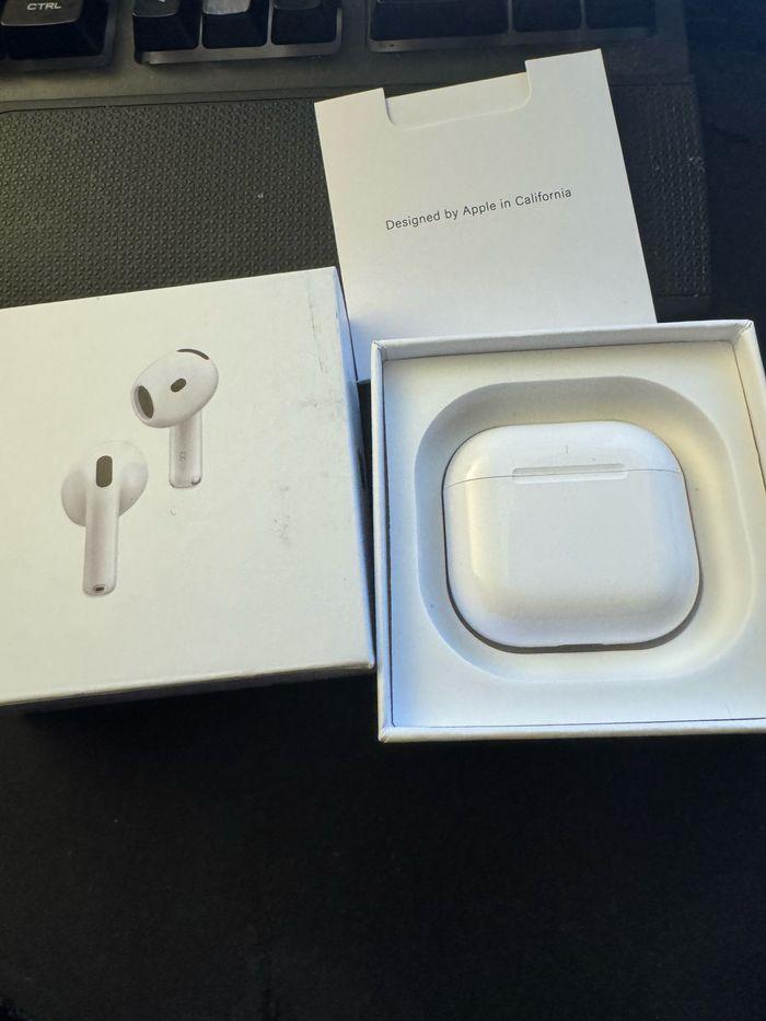 AirPods 4 - photo numéro 1