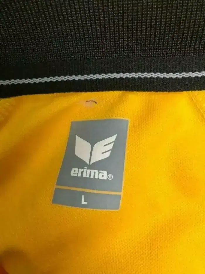 Maillot de foot jaune Erima neuf ! - Taille M - photo numéro 3