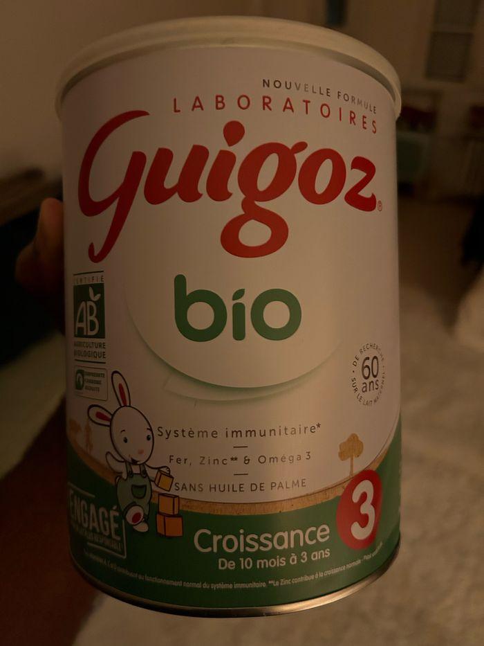 Lait infantile  Guigoz 3ème âge Bio - Neuf - photo numéro 1