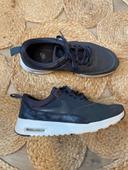 Basket Nike Air Max Thea gris foncé taille 38