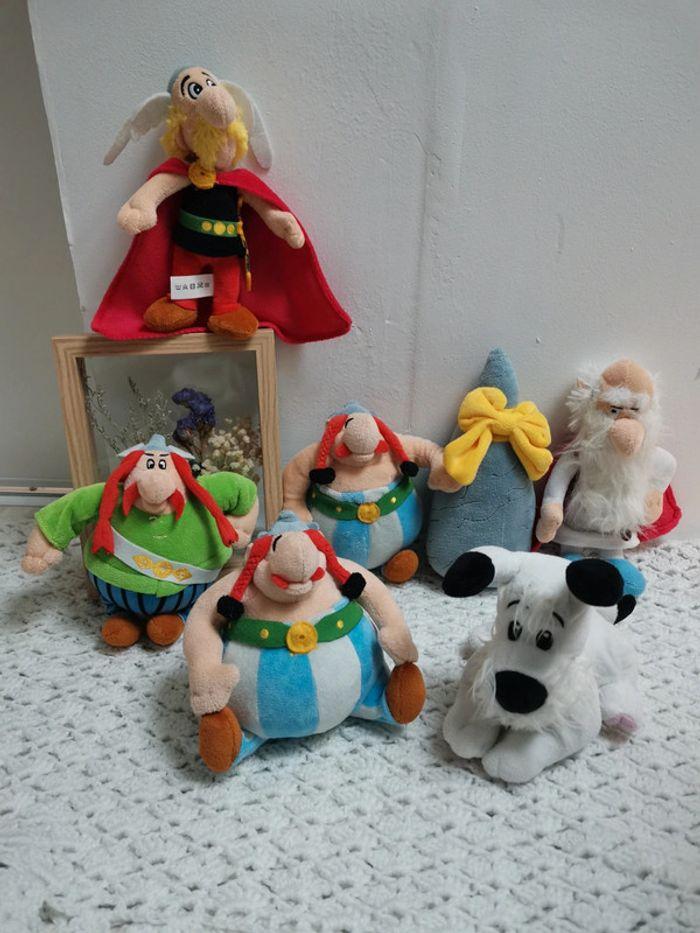 Lot peluches axterix et obelix - photo numéro 1