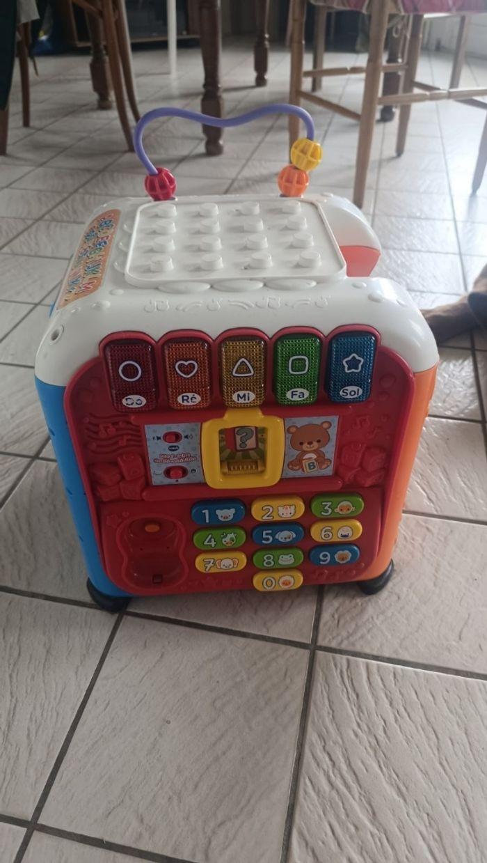 Cube d'activité VTech